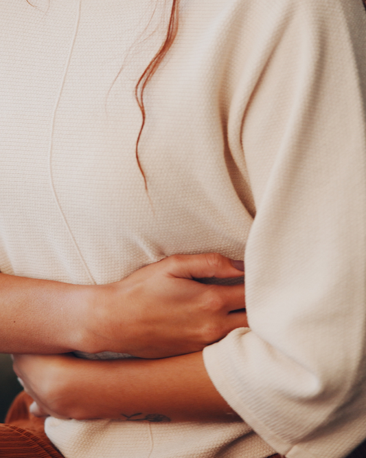 Endometriosis: lo que nadie te explicó (y por qué tu intestino puede ser la clave)